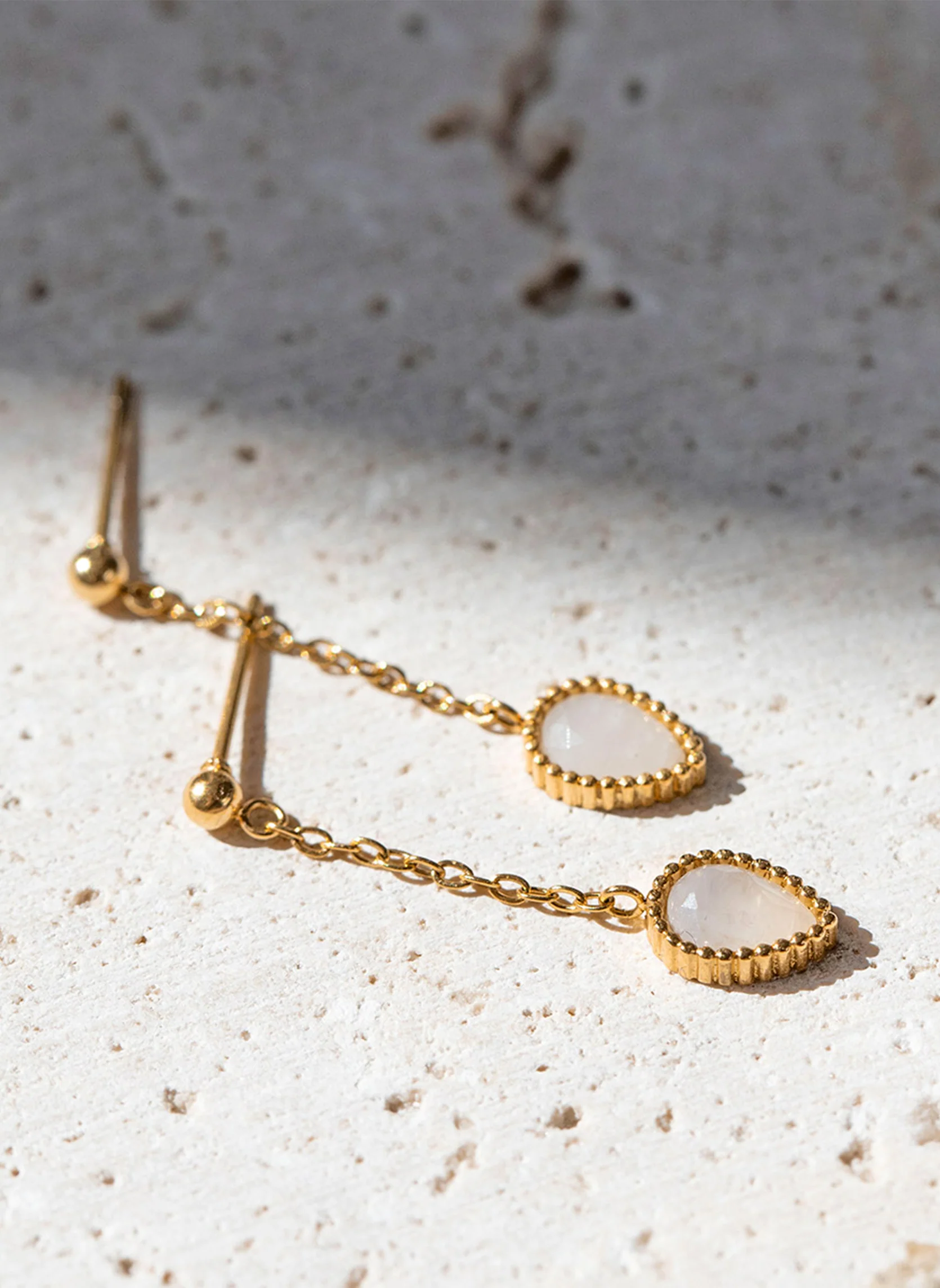 Boucles d'oreilles pendantes Hepa - Image 3