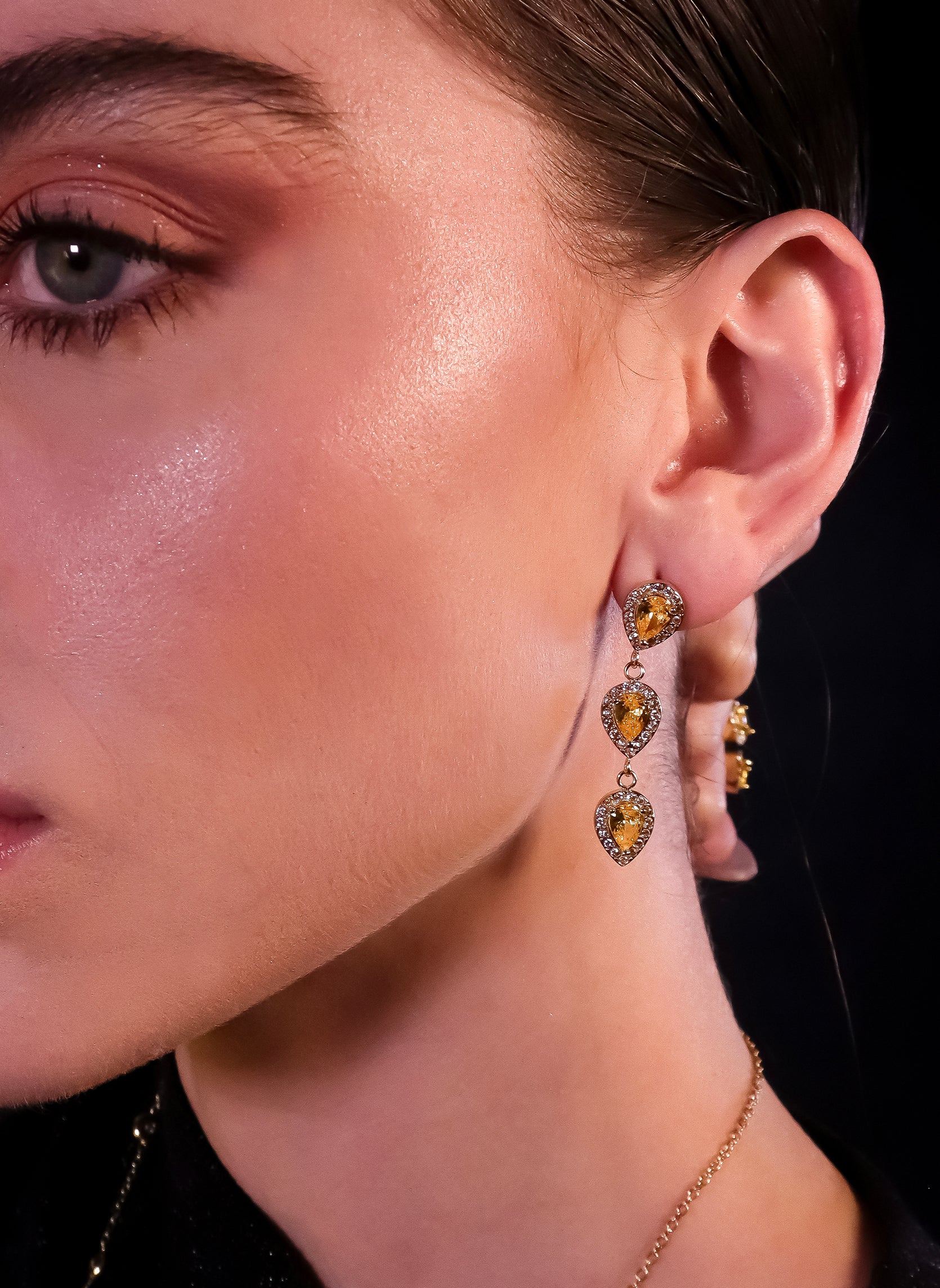 Boucles d'oreilles pendantes Magdalena - Image 5