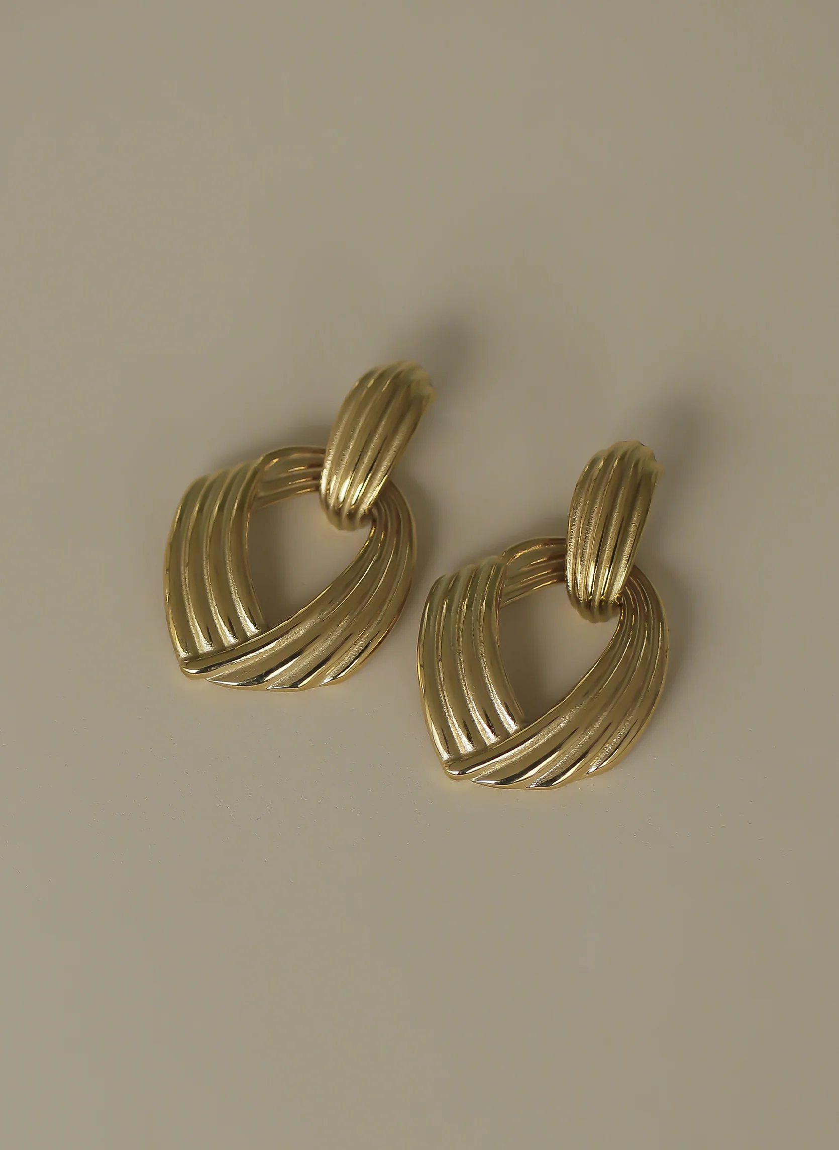 Boucles d'oreilles pendantes Pauline - Image 3